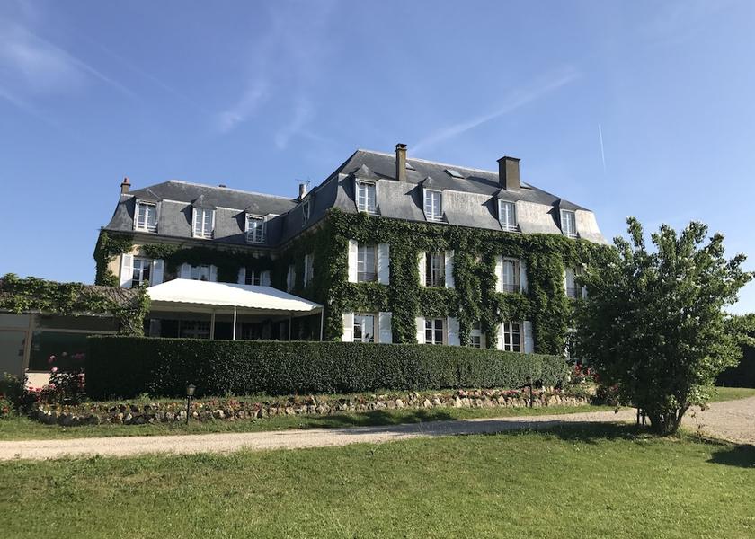 Ile-de-France Sancy Facade