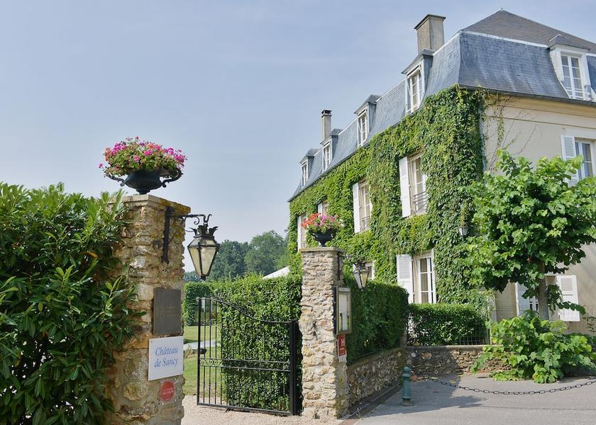 Île-de-France Sancy Property entrance