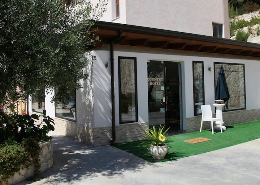 Puglia Vieste Entrance