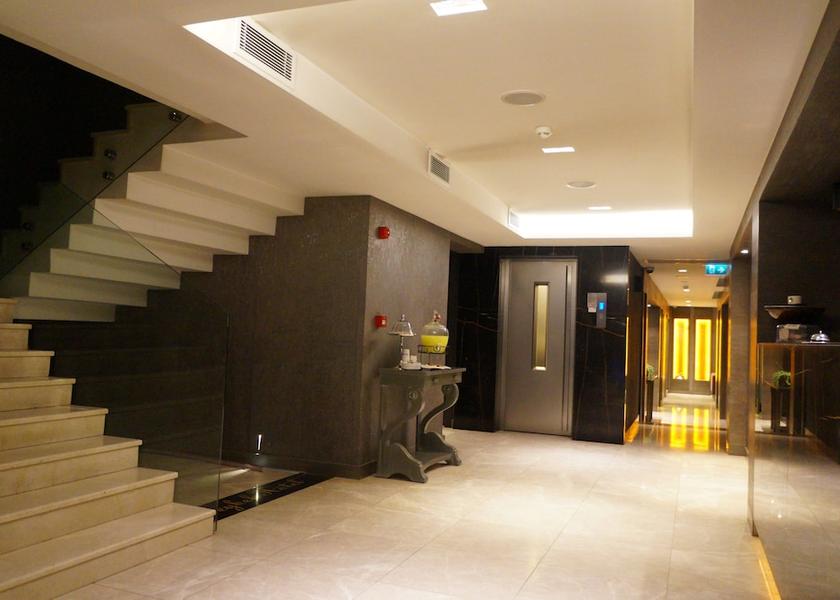 Izmir Izmir Lobby