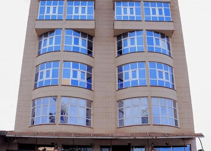  Arusha Exterior Detail