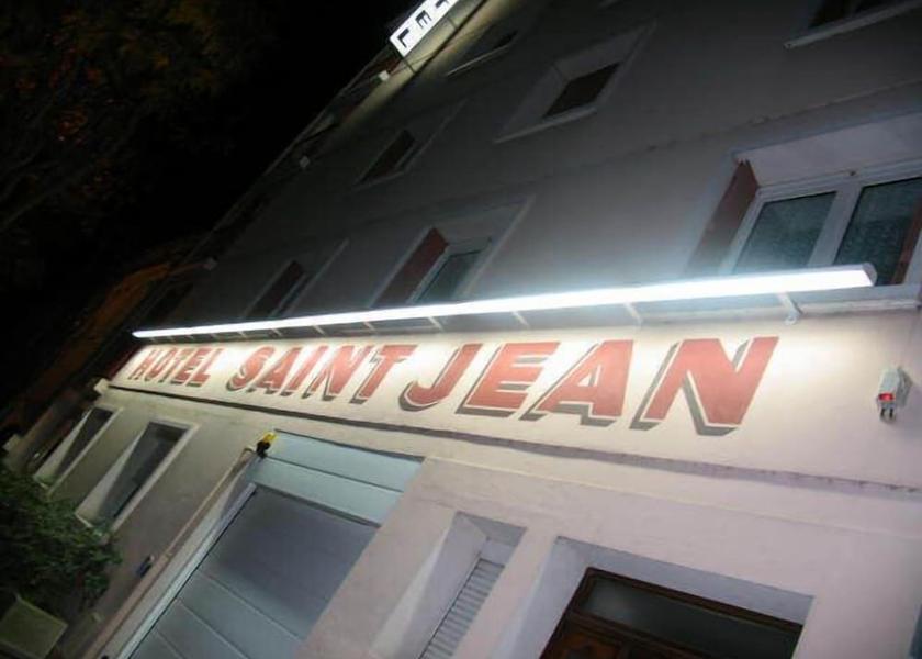 Centre - Loire Valley Bourges Facade