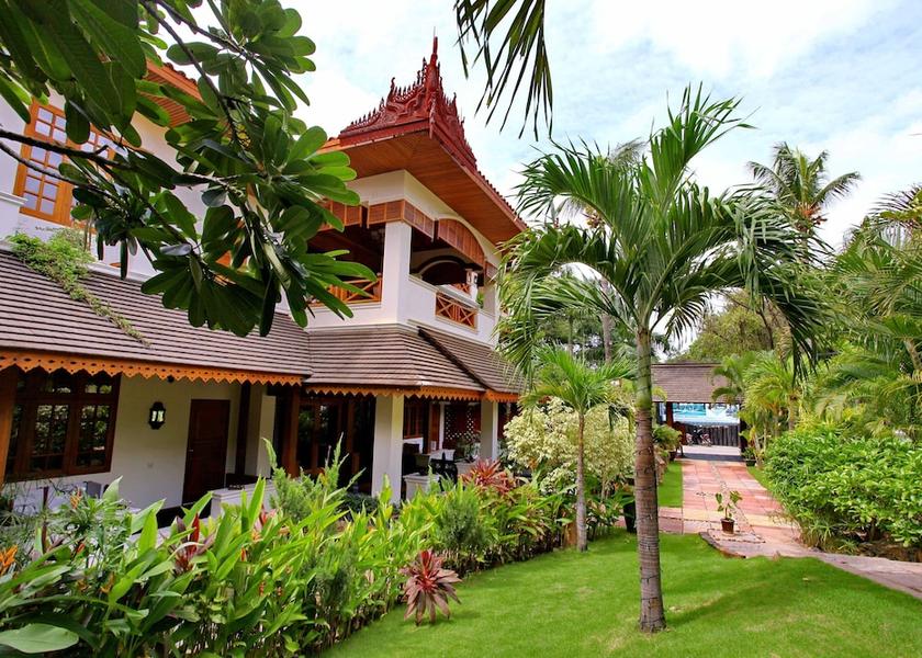  Mandalay Exterior Detail