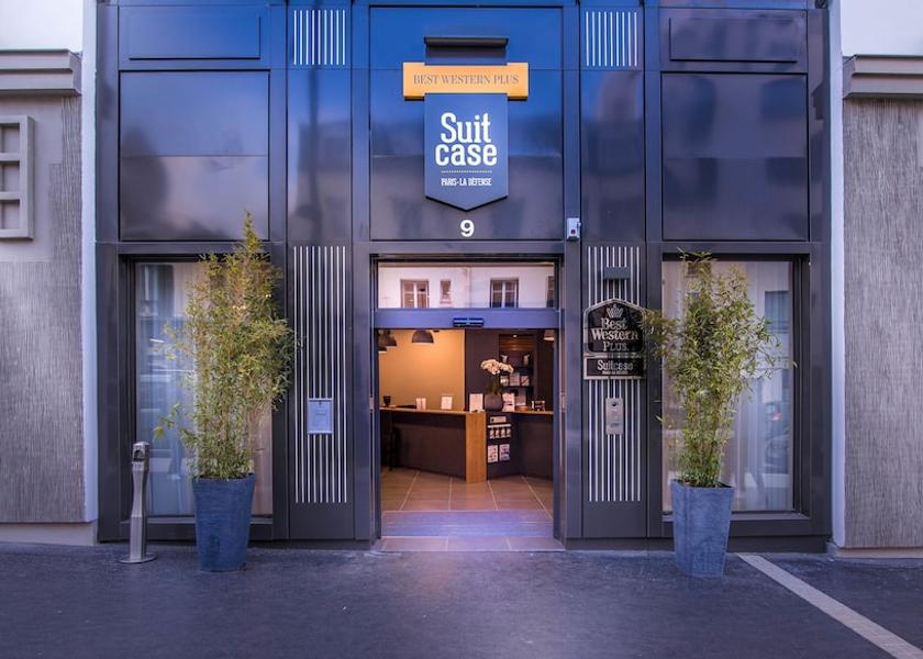 Ile-de-France Bois-Colombes Entrance