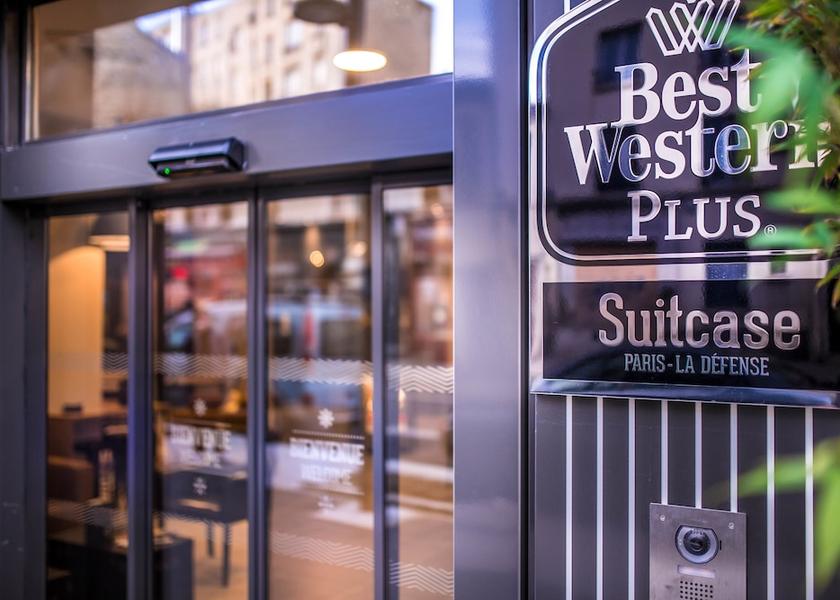 Ile-de-France Bois-Colombes Entrance