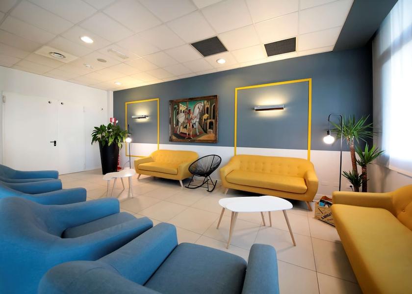 Lombardy Borgo Virgilio Lobby