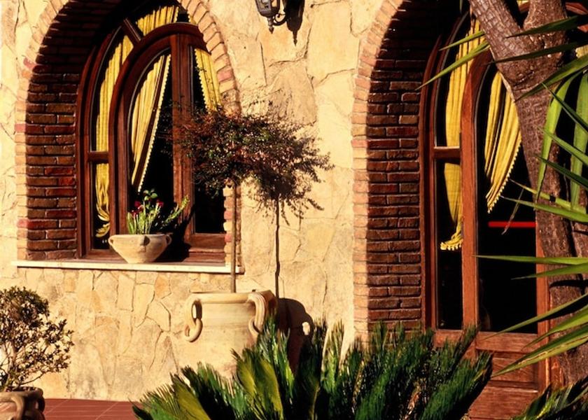 Sicily Alia Exterior Detail