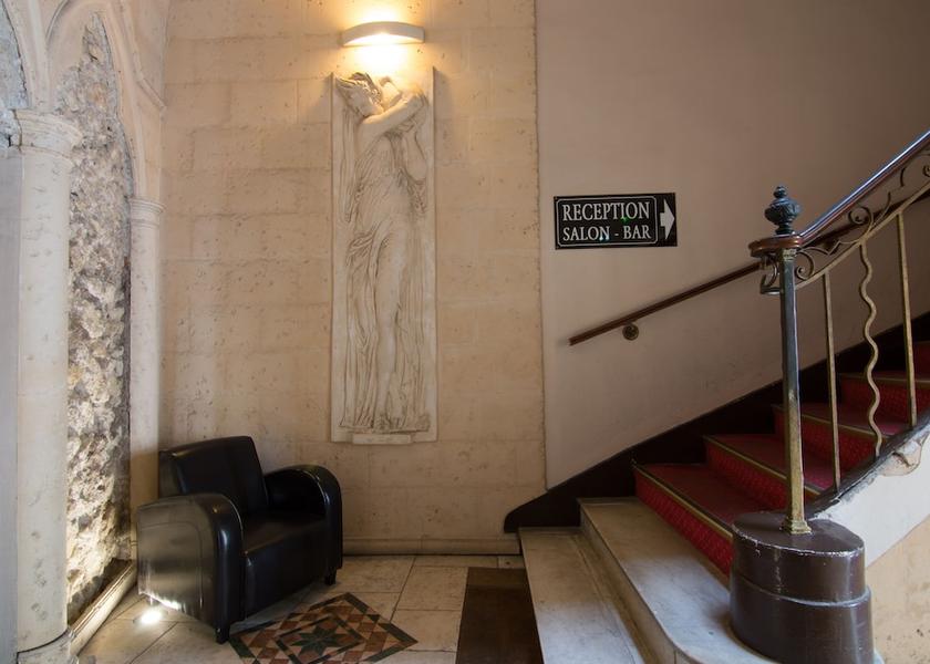 Provence - Alpes - Cote d'Azur Aix-en-Provence Lobby