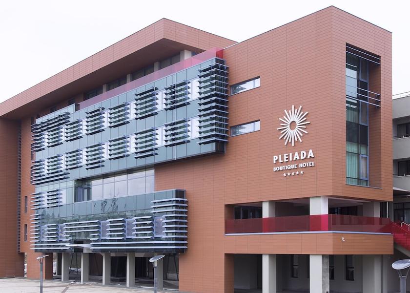  Iasi Exterior Detail