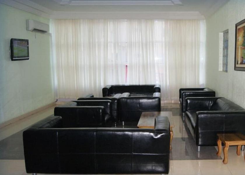 Enugu Enugu Bar (on property)