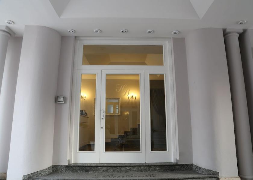 Campania Giugliano in Campania Entrance