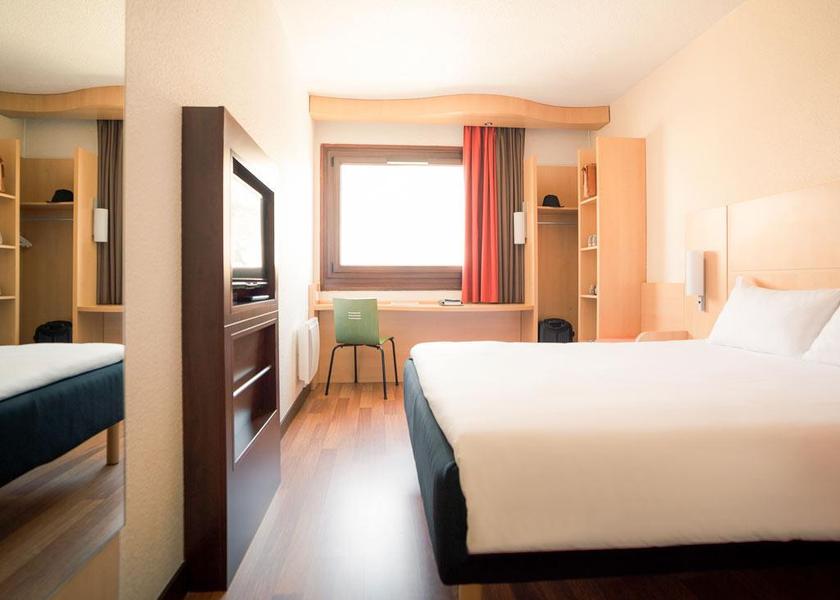Auvergne-Rhône-Alpes Grenoble Standard Room with 1 double bed