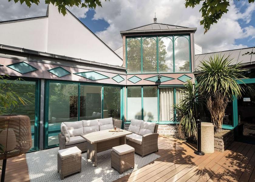 Brittany Bruz Amenity