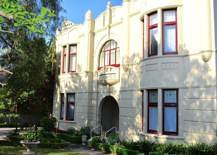 Victoria Melbourne Exterior Detail