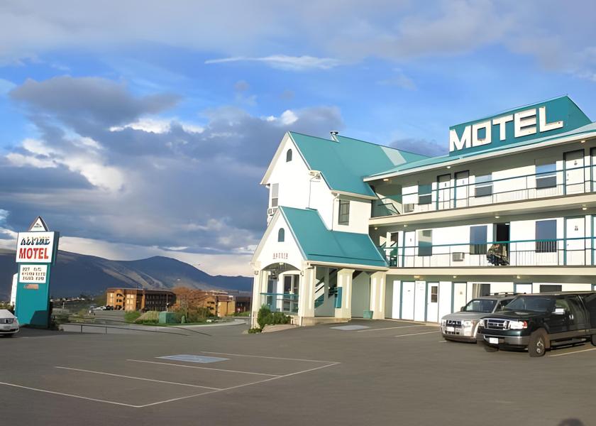 British Columbia Kamloops Hotel Exterior