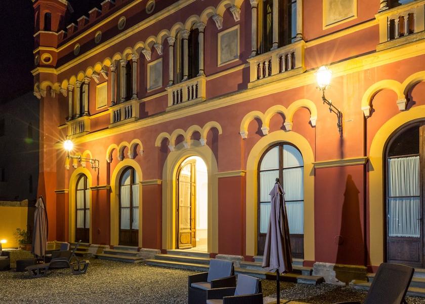 Front of property - evening/night