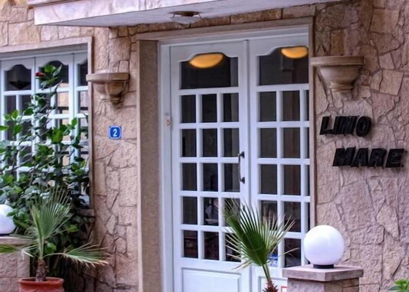 Crete Malevizi Entrance