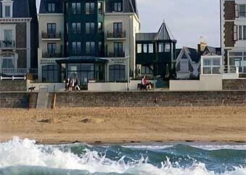 Brittany Saint-Malo Facade