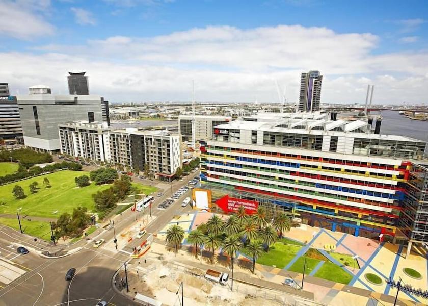 Victoria Melbourne Exterior Detail