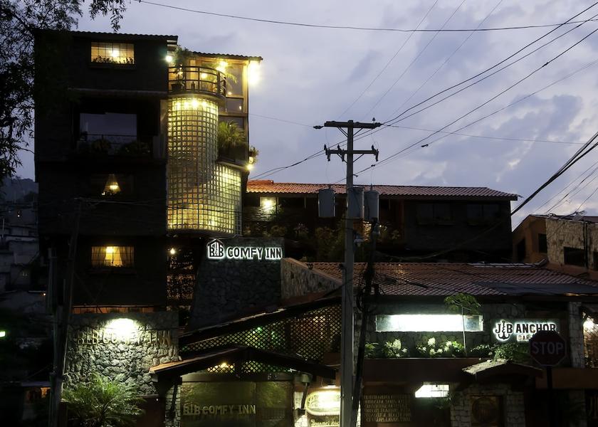 Ouest Department Petionville Front of property - evening/night