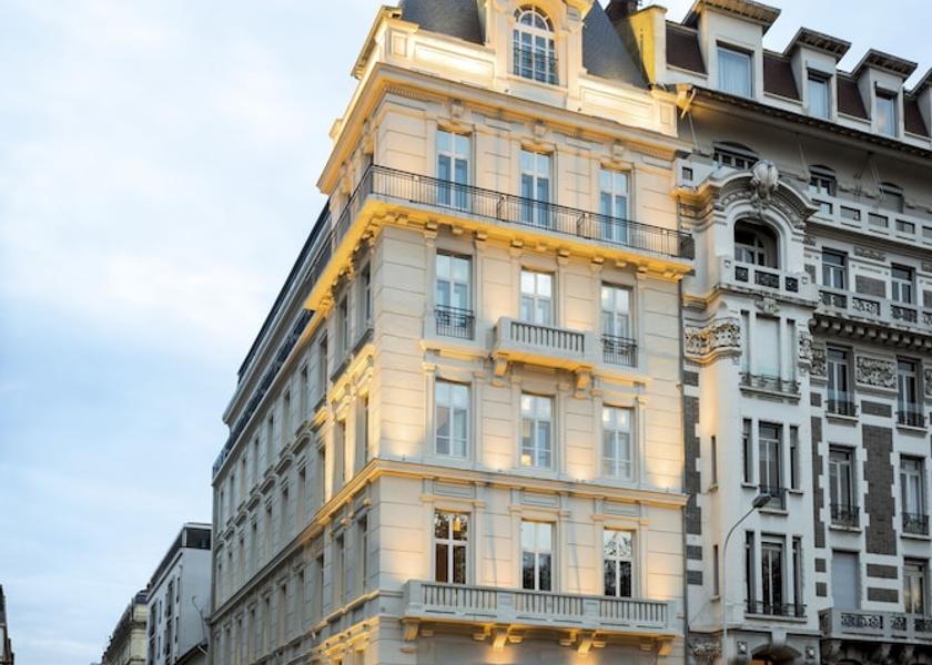 Auvergne-Rhone-Alpes Lyon Facade