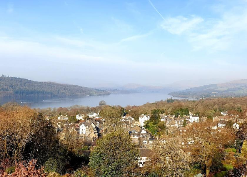 England Windermere Exterior Detail