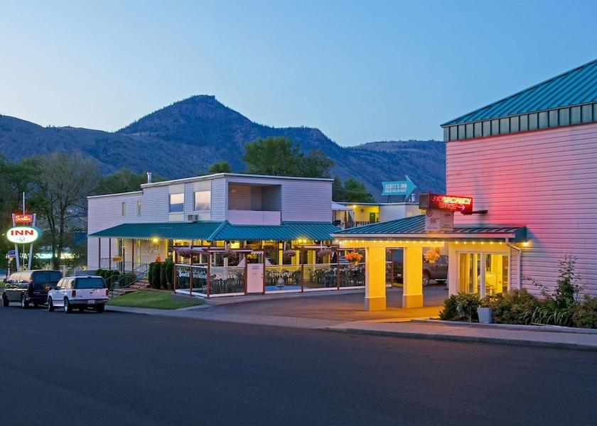 British Columbia Kamloops Front of property - evening/night