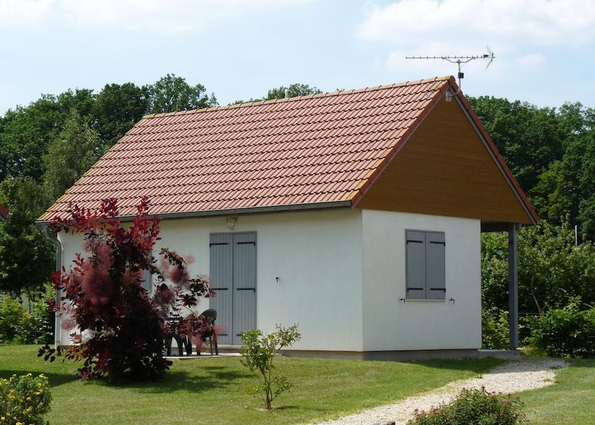 Grand Est Giffaumont-Champaubert Exterior Detail