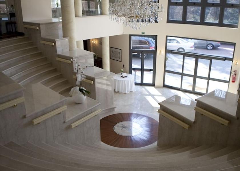 Lombardy Cicognolo Lobby