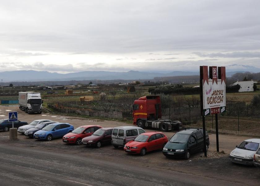 Navarre Azagra Parking