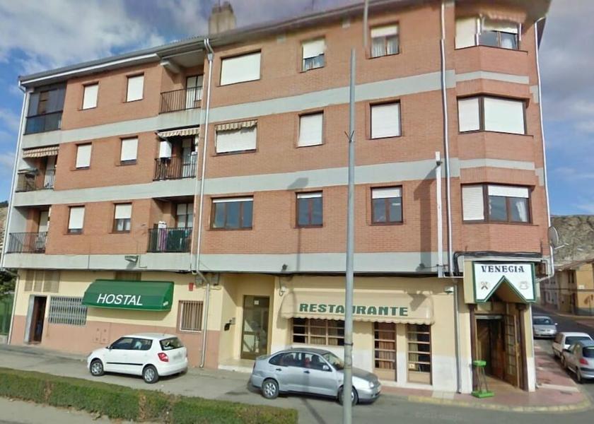 Navarre Azagra Facade