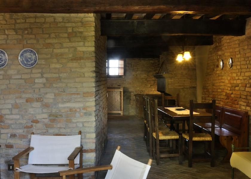 Marche Colli al Metauro Living room
