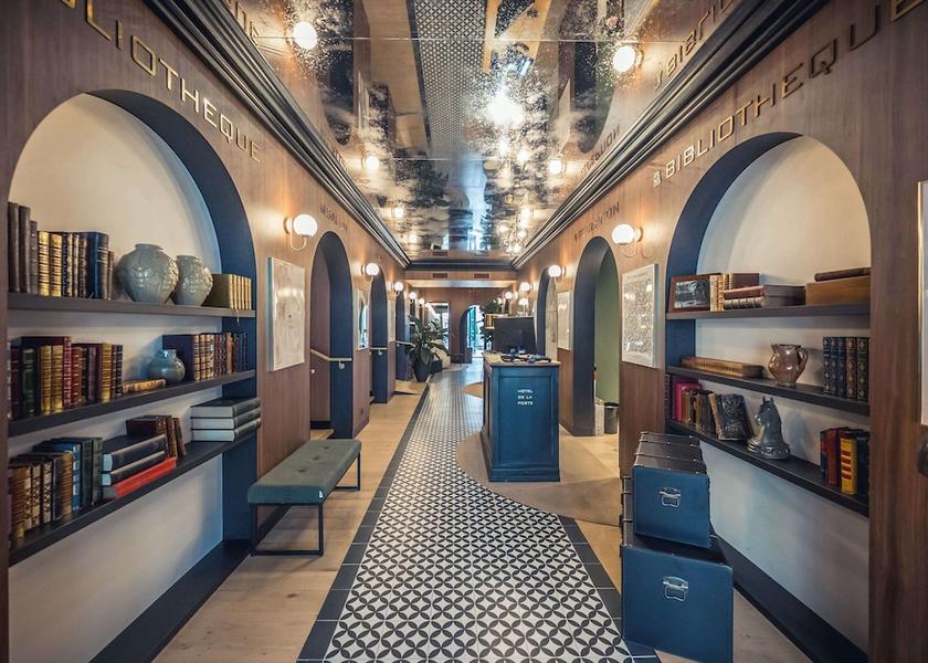Grand Est Troyes Lobby