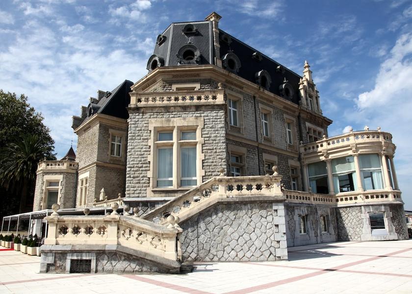 Basque Country Santurtzi Front of property