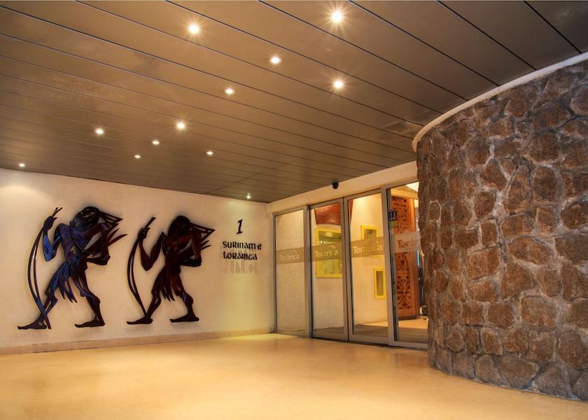  Paramaribo Property entrance