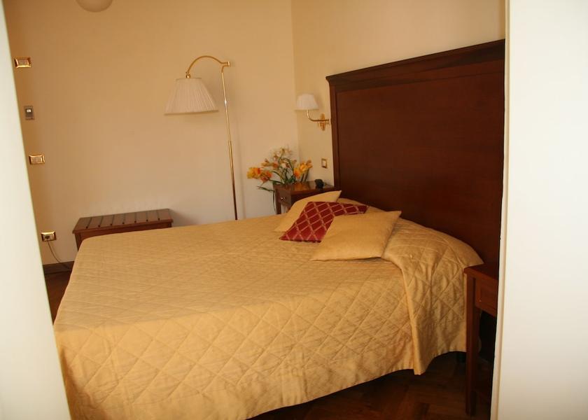 Tuscany Pisa Room