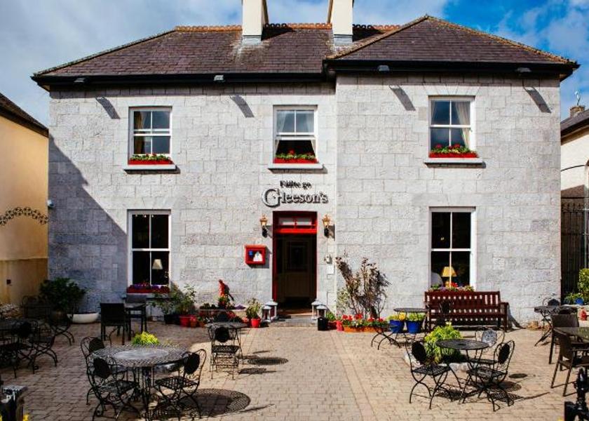 County Roscommon Roscommon 