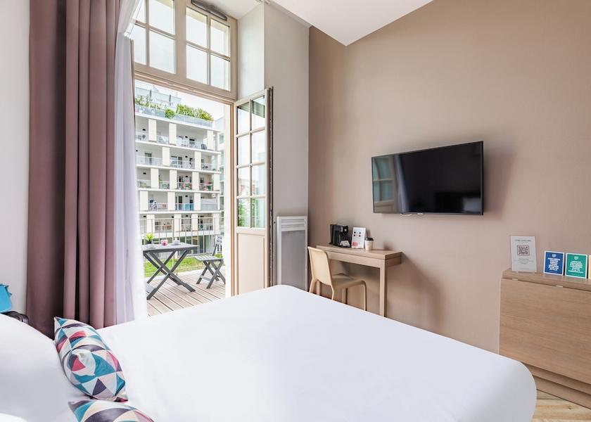 Grand Est Reims Room