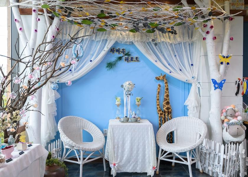  Seogwipo Interior Entrance