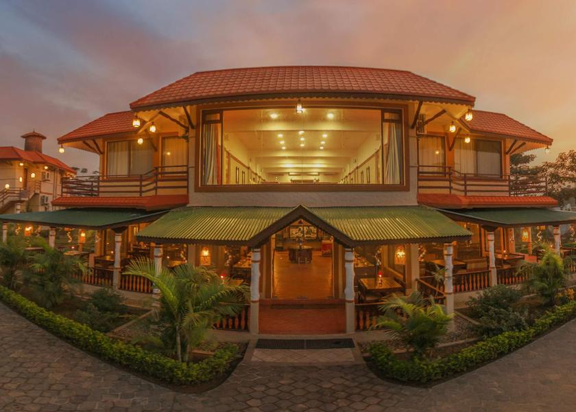 Bagmati Sauraha Hotel Exterior