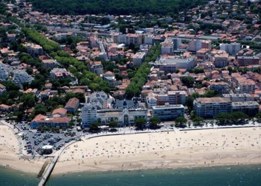 Nouvelle-Aquitaine Arcachon Beach