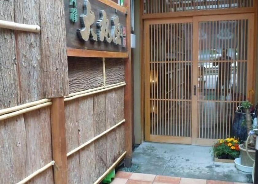 Nagano Yamanouchi Property entrance