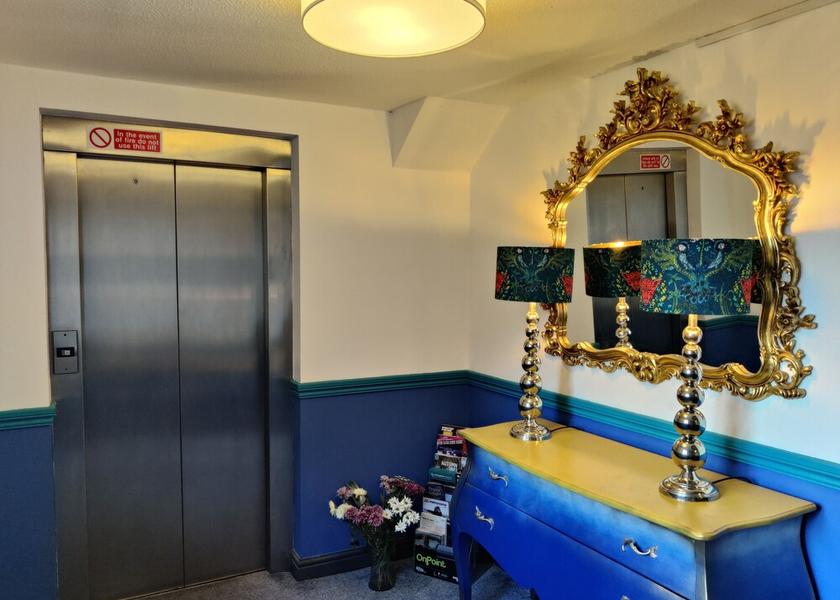 England Nottingham Elevator