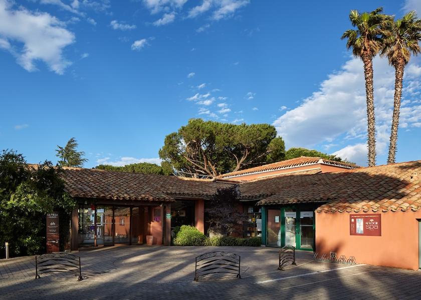 Occitanie Perpignan Front of property
