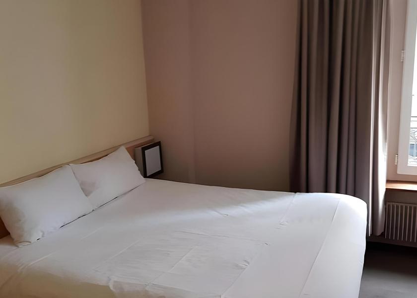 Île-de-France Levallois-Perret Double Double Bed