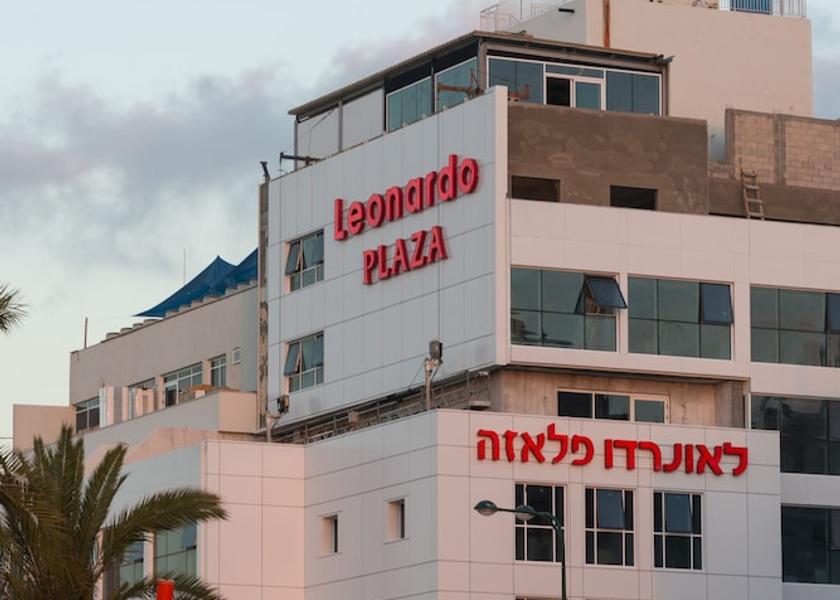 Central Netanya Front of property