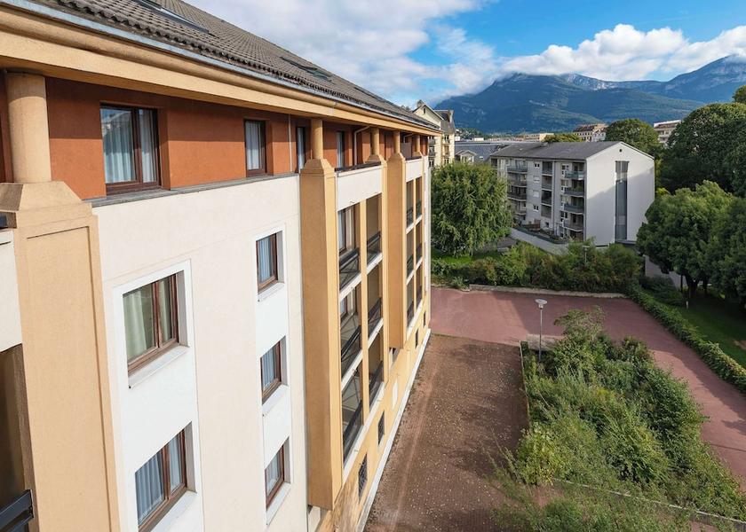 Auvergne-Rhone-Alpes Chambery Exterior Detail