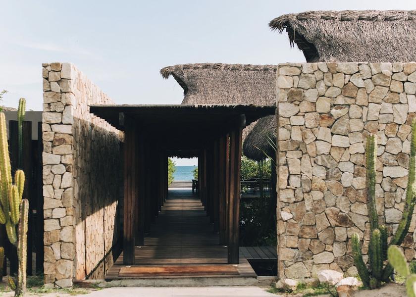 Oaxaca Puerto Escondido Entrance