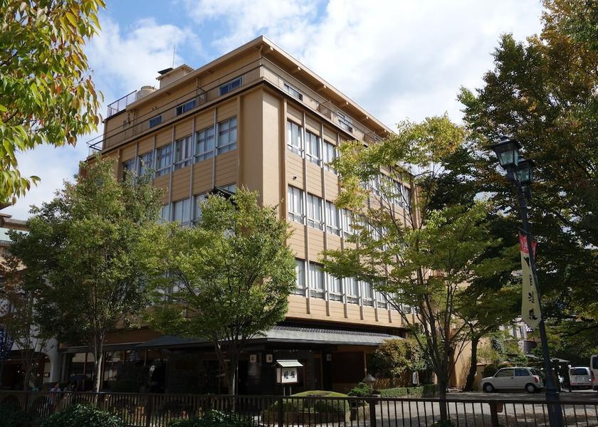 Gifu Gero Exterior