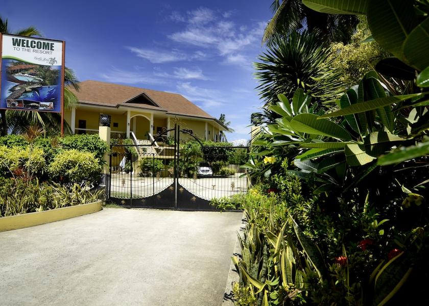Central Visayas Moalboal Property entrance